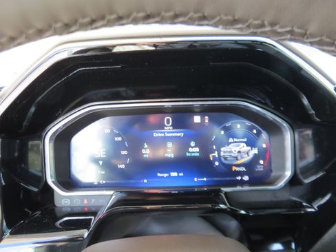 New 2026 Chevrolet Silverado 3500 LTZ w/ LTZ Convenience Package AWD/4WD image 25