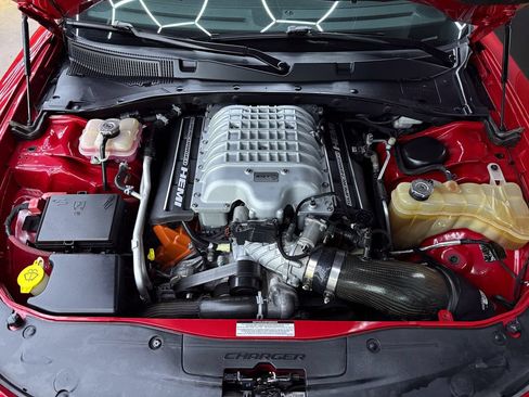 Used 2015 Dodge Charger SRT Hellcat RWD image 28