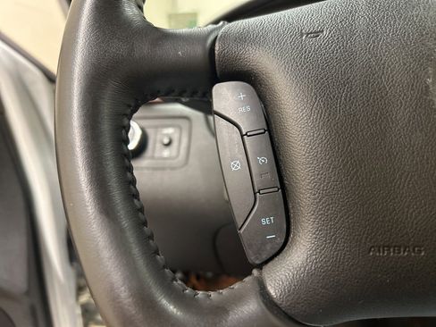 Used 2011 Chevrolet Impala LT image 19