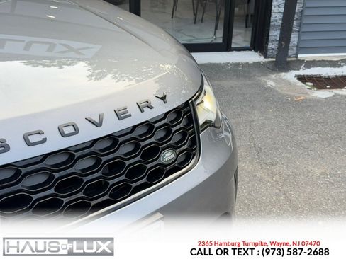 Used 2023 Land Rover Discovery S R-Dynamic AWD/4WD image 4