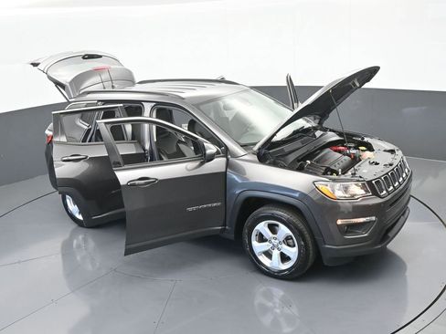 Used 2021 Jeep Compass Latitude w/ Driver Assistance Group image 67