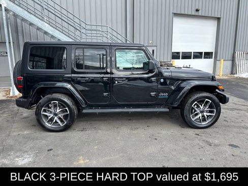 Used 2024 Jeep Wrangler Unlimited w/ Convenience Group image 2