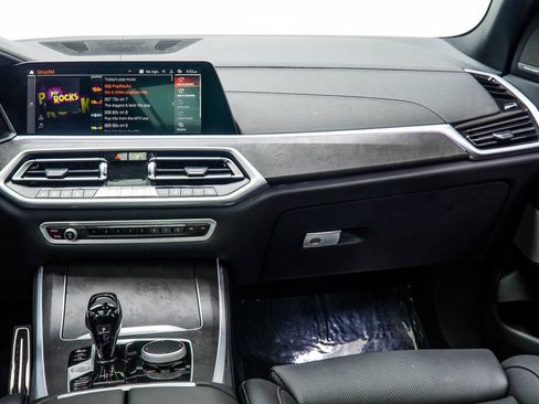 Used 2023 BMW X5 sDrive40i w/ M Sport Package RWD image 17
