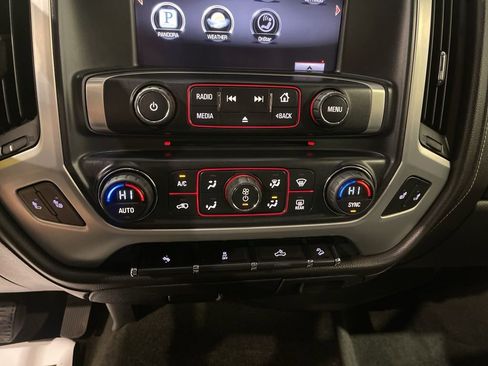 Used 2014 GMC Sierra 1500 SLT w/ Suspension Package, Off-Road image 12