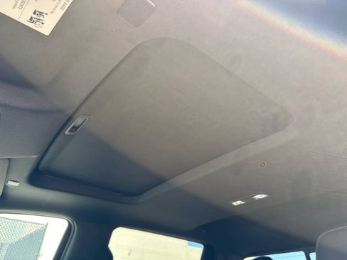 Used 2019 GMC Sierra 1500 AT4 w/ AT4 Premium Package image 12