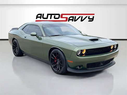 Used 2023 Dodge Challenger R/T w/ Plus Package image 1