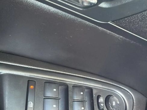 Used 2016 Chevrolet Traverse LT FWD image 35