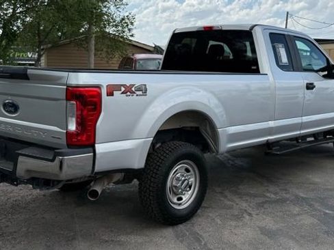 Used 2017 Ford F250 XL w/ Power Equipment Group AWD/4WD image 6