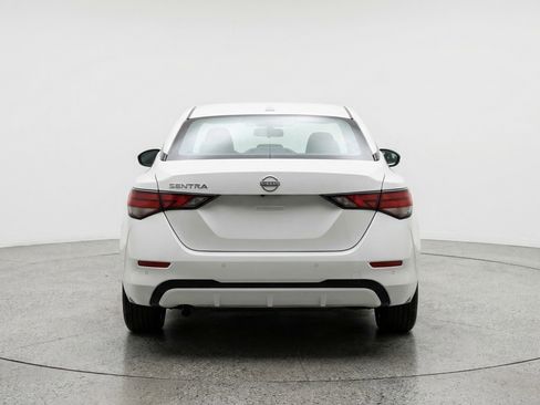 Used 2025 Nissan Sentra SV image 7