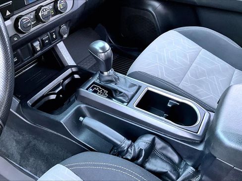 Certified 2023 Toyota Tacoma TRD Off-Road image 16