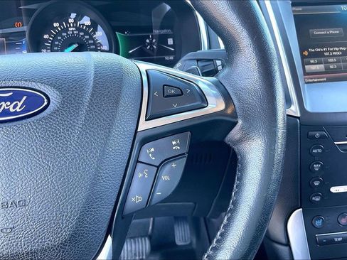 Used 2015 Ford Edge Titanium w/ Equipment Group 302A AWD/4WD image 18