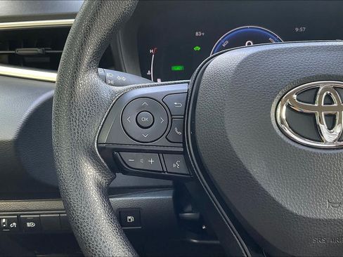 Used 2026 Toyota Corolla LE FWD image 23