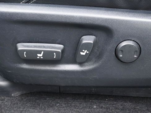 Used 2015 Toyota 4Runner Limited image 10