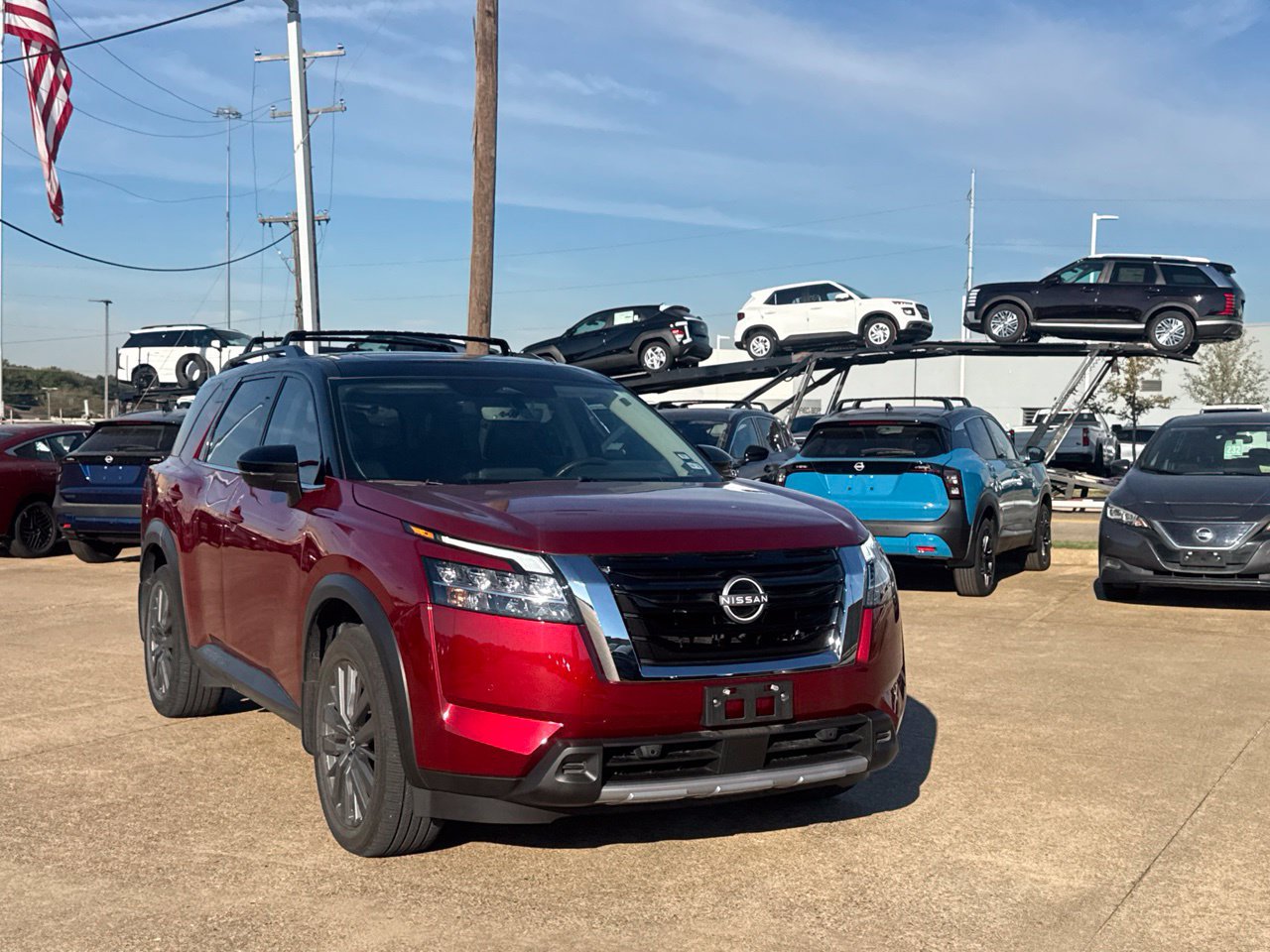 Certified 2024 Nissan Pathfinder SL w/ SL Premium Package FWD image 3