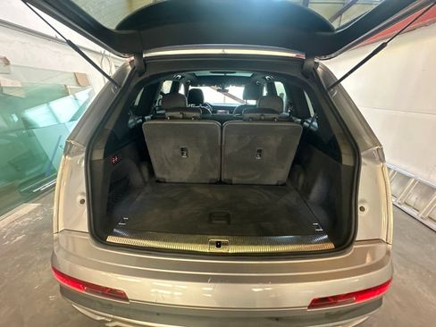 Used 2021 Audi Q7 2.0T Premium Plus AWD/4WD image 33
