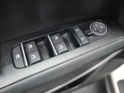 Used 2021 Kia Soul LX FWD image 12