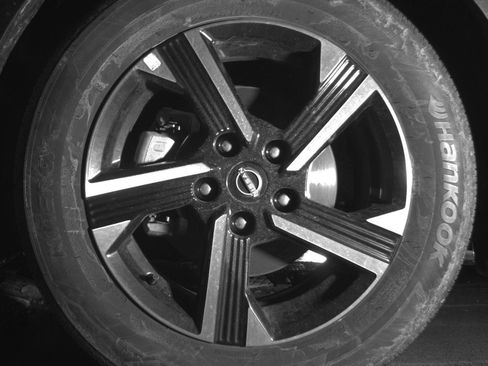 Used 2025 Nissan Sentra SV image 12