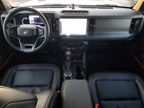 Certified 2024 Ford Bronco Badlands image 28