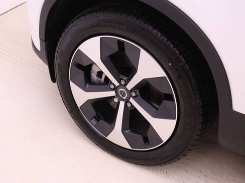 New 2026 Volvo XC40 B5 Core w/ Protection Package Premier image 22