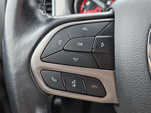 Used 2021 Dodge Charger SXT w/ Leather Interior Group image 21