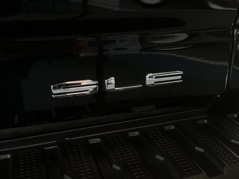 Used 2024 GMC Sierra 2500 SLE w/ SLE Value Package; image 23