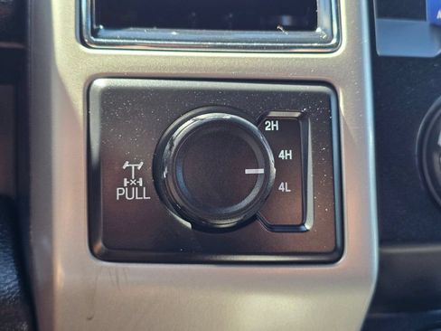 Used 2020 Ford F350 Lariat AWD/4WD image 25