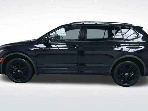 Used 2022 Volkswagen Tiguan SE R-Line AWD/4WD image 20