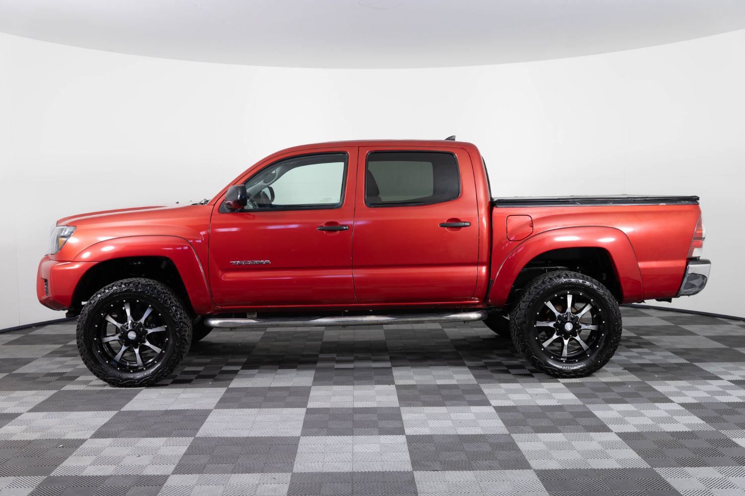Used 2015 Toyota Tacoma 4x4 Double Cab w/ SR5 Package image 3