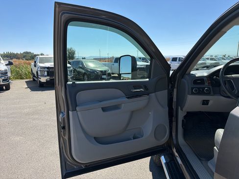 Used 2011 GMC Sierra 2500 SLT w/ SLT Convenience Package AWD/4WD image 12