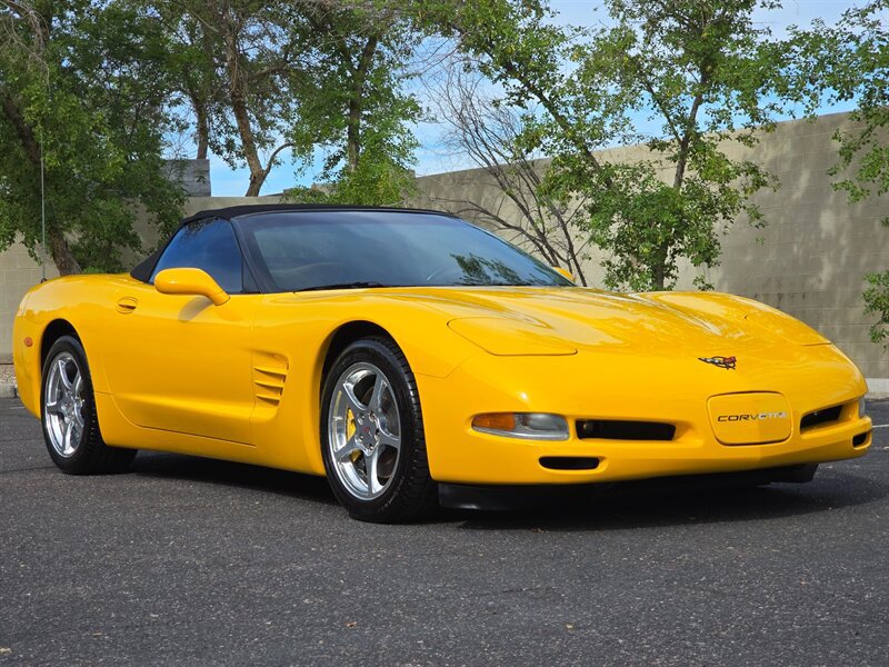 Used 2000 Chevrolet Corvette Convertible w/ Memory Pkg RWD image 3