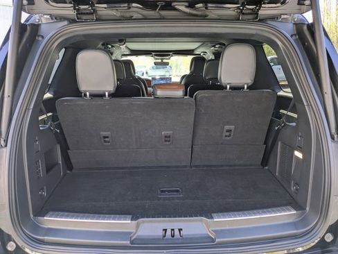 Used 2023 Lincoln Navigator Reserve AWD/4WD image 32
