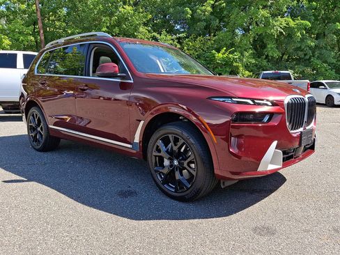 Used 2024 BMW X7 xDrive40i w/ Executive Package AWD/4WD image 7