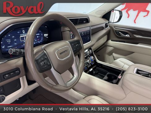 Used 2022 GMC Yukon Denali RWD image 27