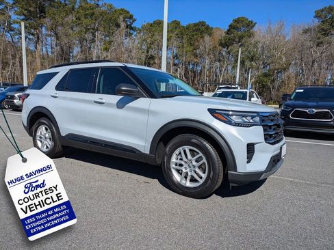 New 2026 Ford Explorer Active image 1