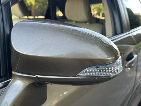 Used 2013 Toyota Venza LE image 47