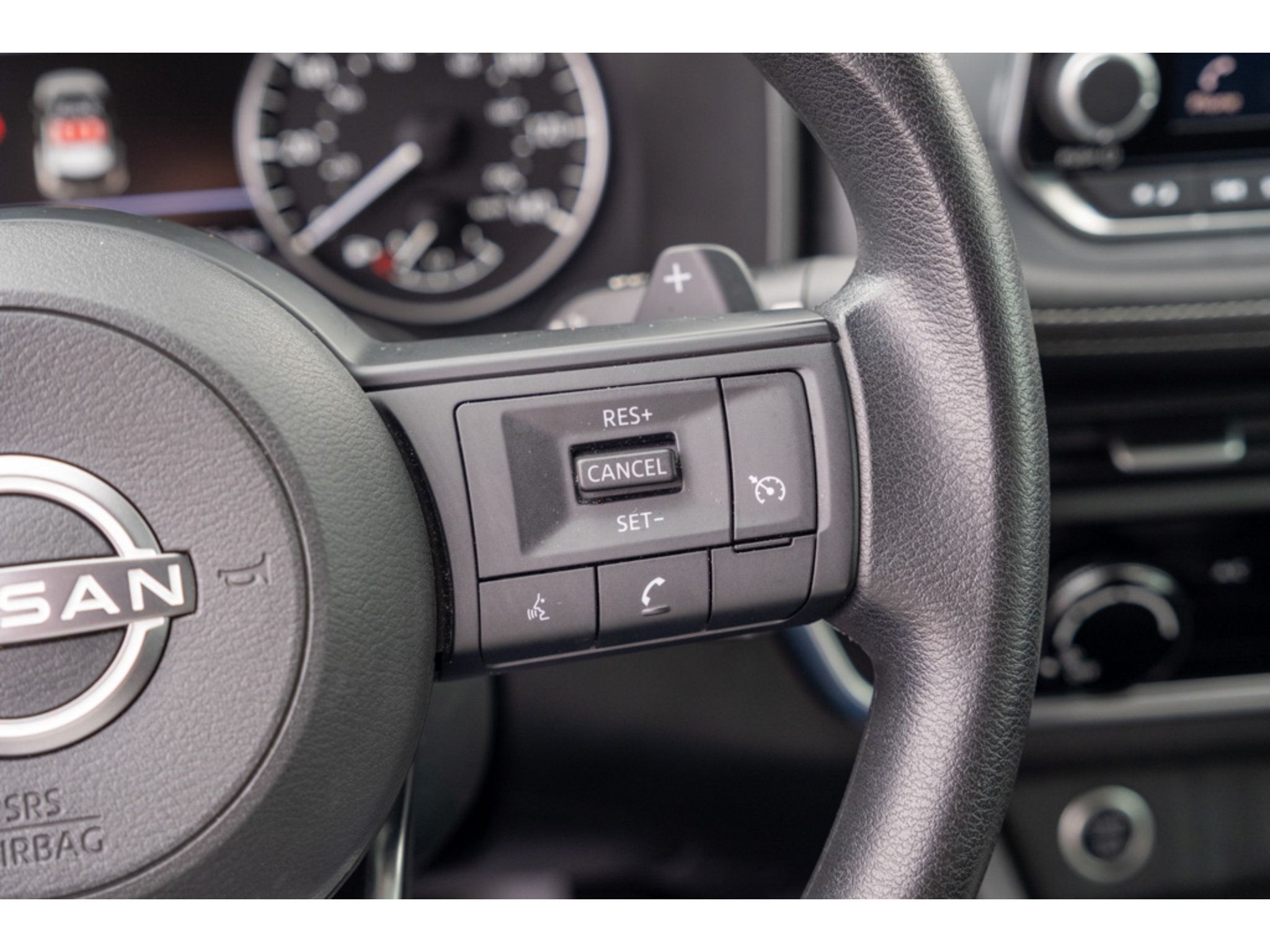 Used 2023 Nissan Rogue S FWD image 18