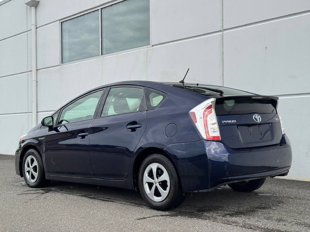 Used 2012 Toyota Prius Two FWD image 5