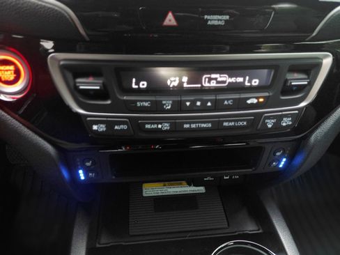 Used 2021 Honda Passport Elite image 17