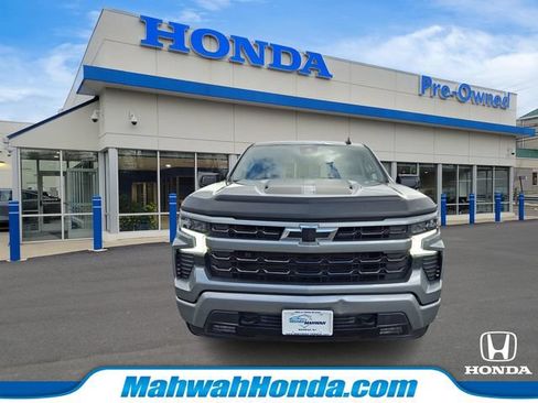 Used 2024 Chevrolet Silverado 1500 RST w/ Rally Edition AWD/4WD image 2