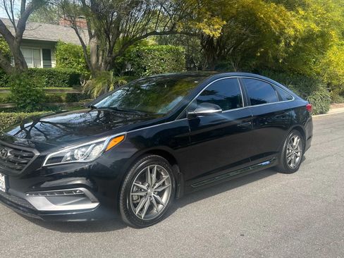 Used 2017 Hyundai Sonata Sport 2.0T image 3