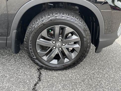 Certified 2025 Honda Ridgeline Sport image 13