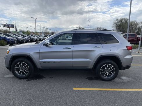 Used 2021 Jeep Grand Cherokee Limited AWD/4WD image 4