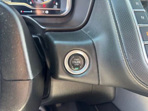 Used 2022 GMC Yukon SLT w/ SLT Premium Package AWD/4WD image 16