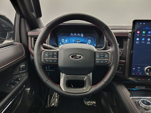 Used 2023 Ford Expedition Limited image 46