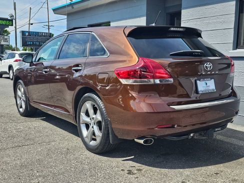Used 2013 Toyota Venza XLE AWD/4WD image 3