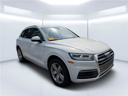Used 2019 Audi Q5 2.0T Premium Plus w/ Premium Plus Package AWD/4WD image 4