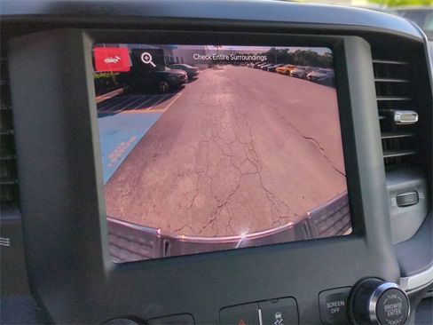 Used 2024 RAM 3500 Big Horn image 22