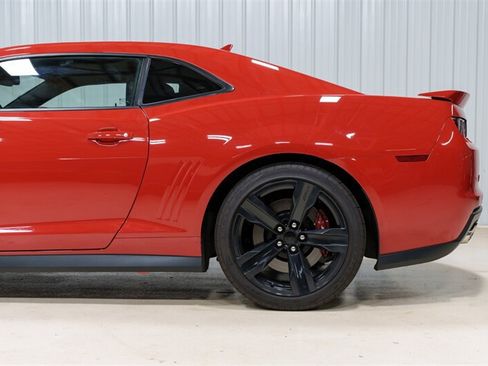 Used 2012 Chevrolet Camaro ZL1 RWD image 5