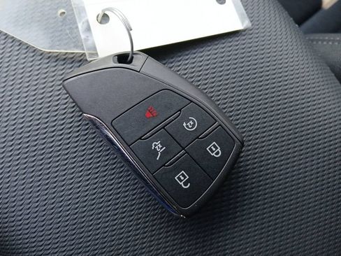 Used 2026 Chevrolet Equinox LT w/ Convenience Package II AWD/4WD image 8