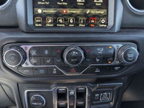 Used 2023 Jeep Wrangler Unlimited Sahara w/ Cold Weather Group AWD/4WD image 14